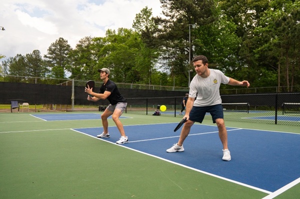 chuyen-dong-mon-pickleball