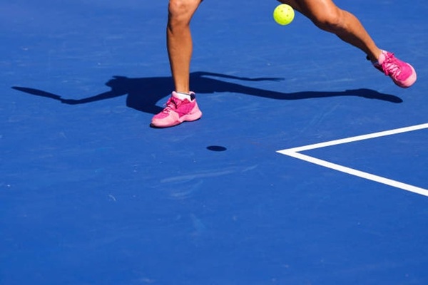 di-giay-pickleball-chuan-co-khac-biet-2
