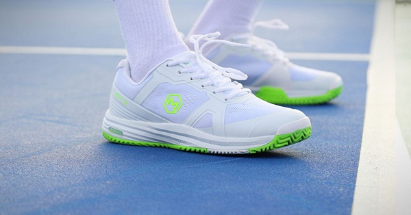 giay-cau-long-vs-pickleball