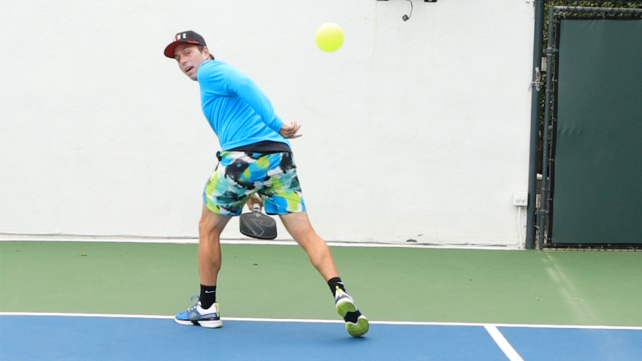 ky-thuat-tweener-pickleball-2