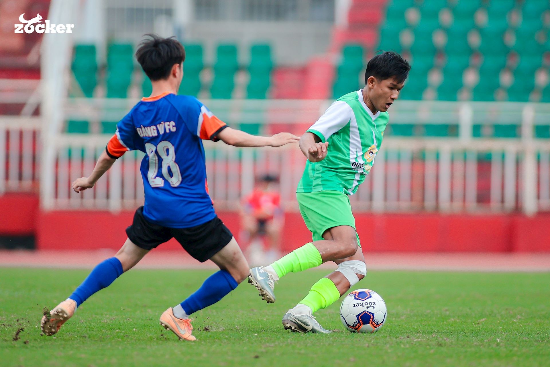 luat-thi-dau-bong-da-san-7-3