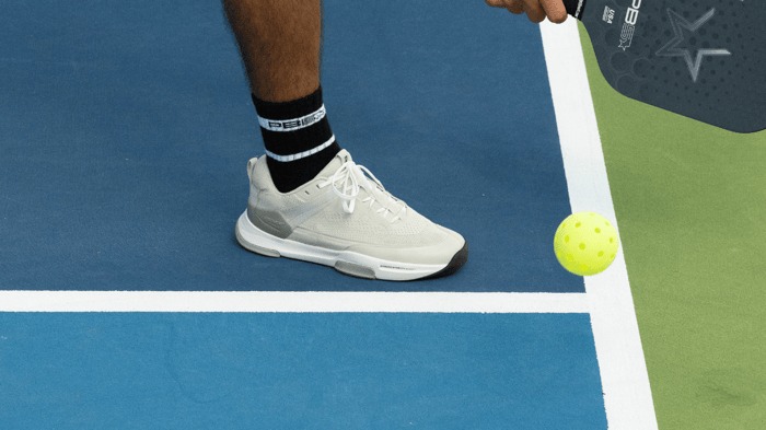 luat-vung-bep-NVZ-pickleball