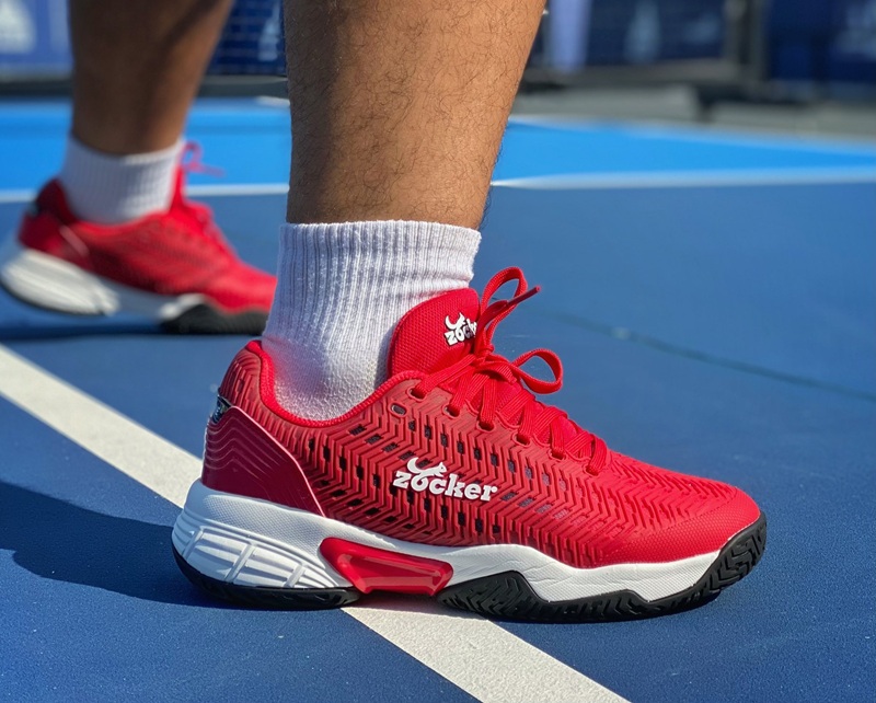 tai-sao-can-giay-pickleball-chuyen-dung