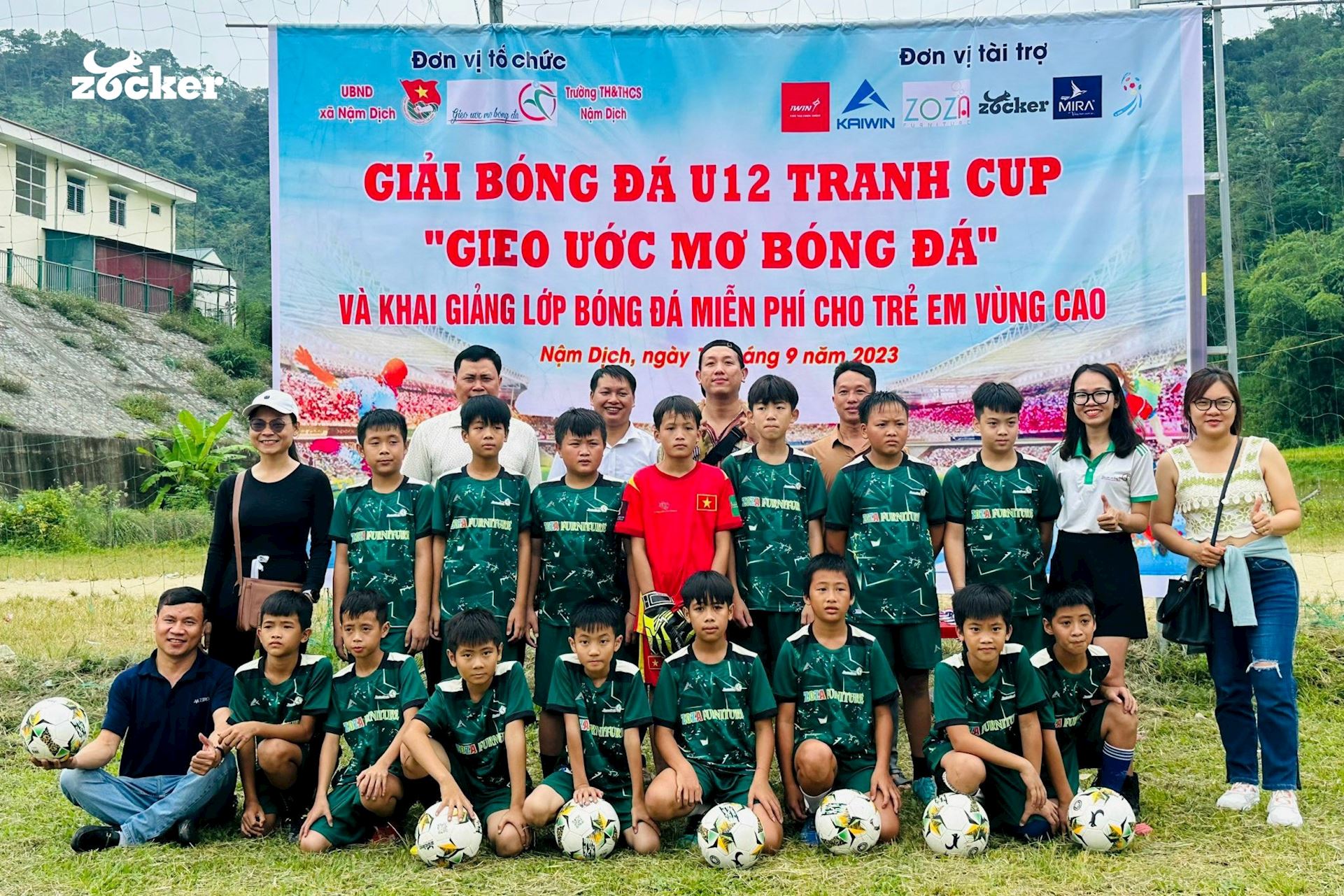 trang-phuc-bong-da-tre-em-4