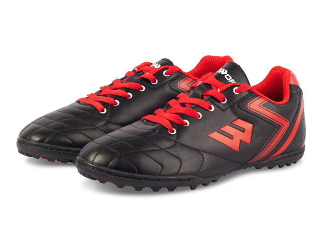 Bí quyết tránh đau chân khi mang giày bóng đá mới