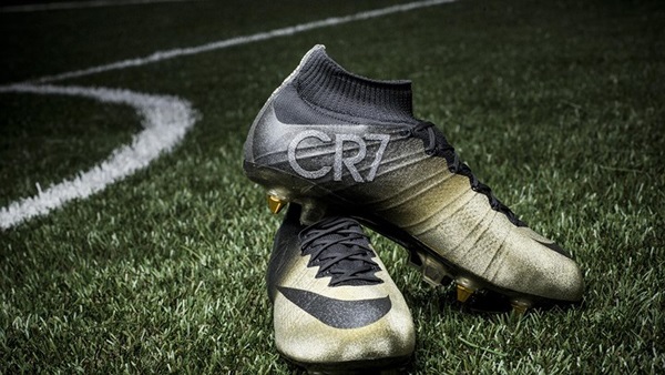 Điểm lại 15 đôi giày may mắn nhất của CR7 - Cristiano Ronaldo